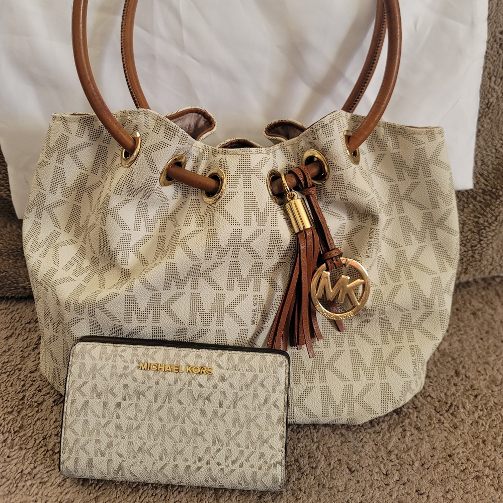 MK * Michael Kors Set * Purse and Wallet